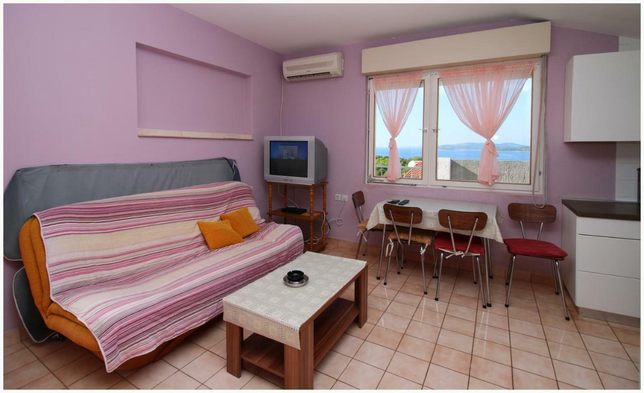 Apartments Ivan Perkov Tomas Bilo Primošten Exterior foto